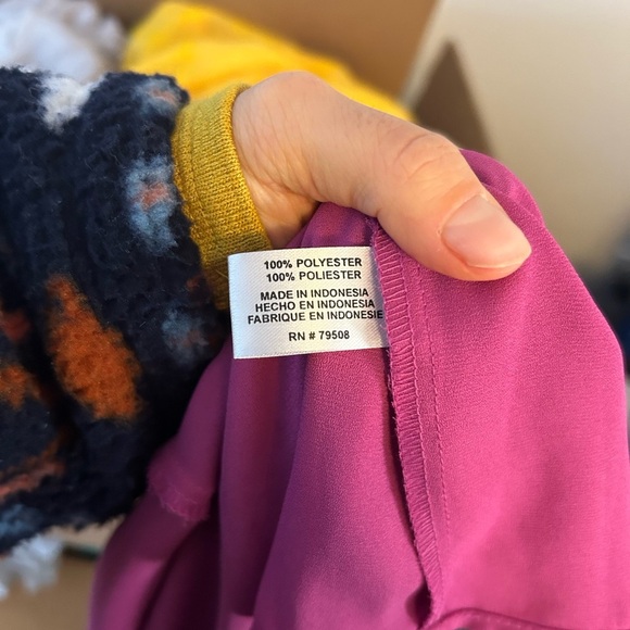Nwt Violet & Claire Magenta Sleeveless Popover Top - Picture 4 of 4
